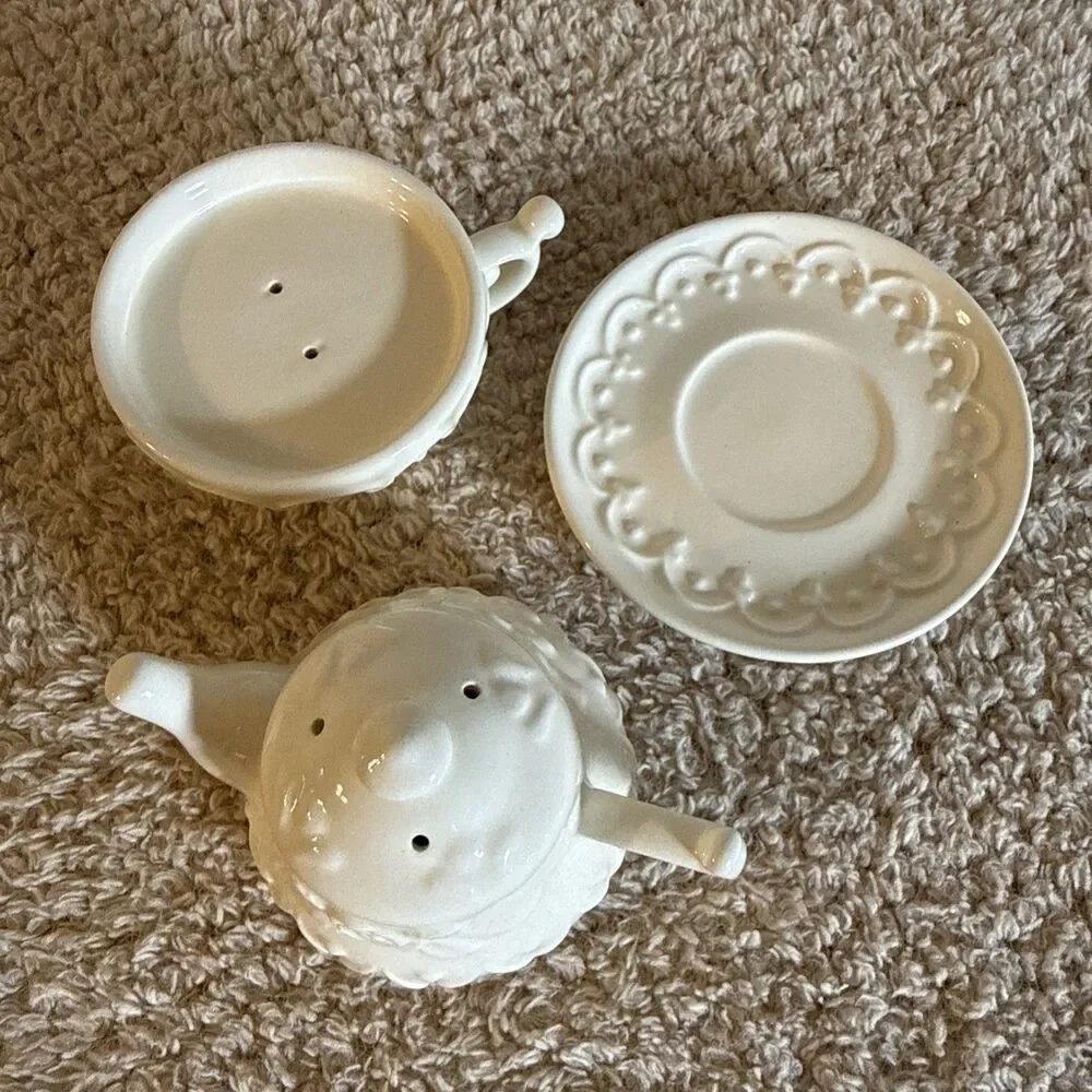 Fine Porcelain Teapot Salt & Pepper Shaker w Saucer Embossed Fleur-de-lis 4”
